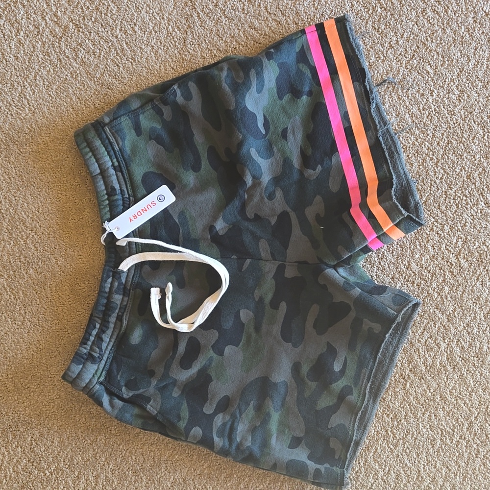 Sundry camo shorts